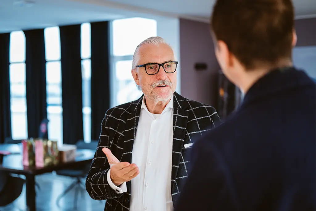 FAQs zu Alfons Bromkamp mit Antworten zu Leben, Glaube und Unternehmertum.